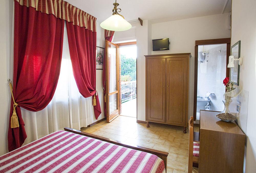 Hotel Vignola Assise Extérieur photo