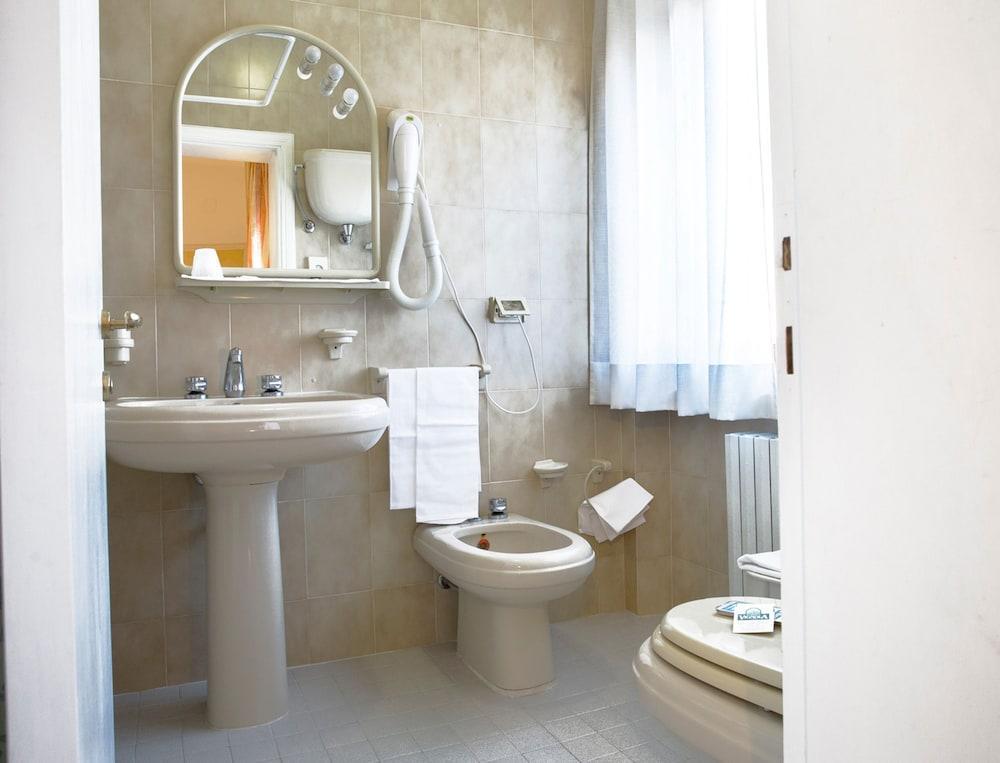 Hotel Vignola Assise Extérieur photo