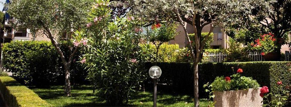 Hotel Vignola Assise Extérieur photo