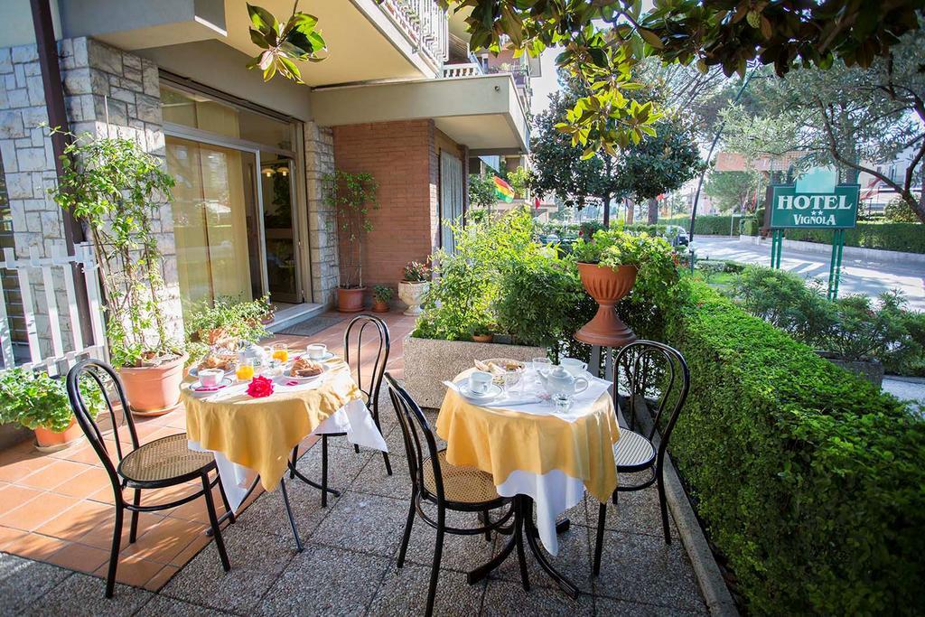 Hotel Vignola Assise Extérieur photo