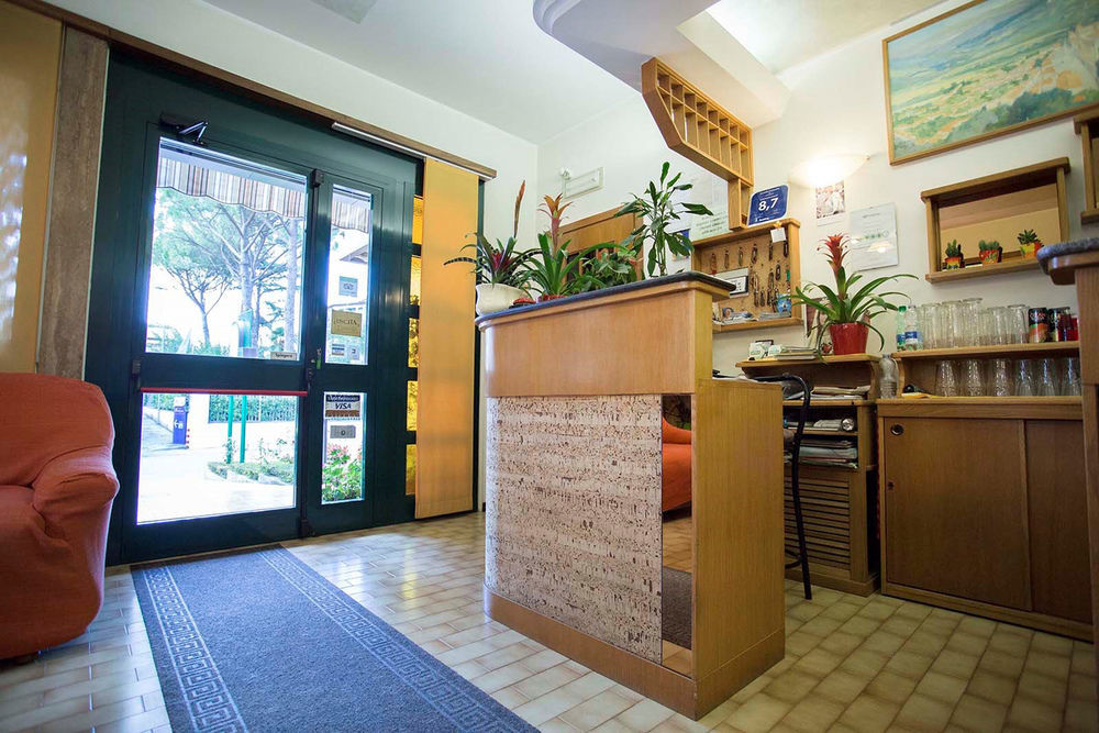 Hotel Vignola Assise Extérieur photo
