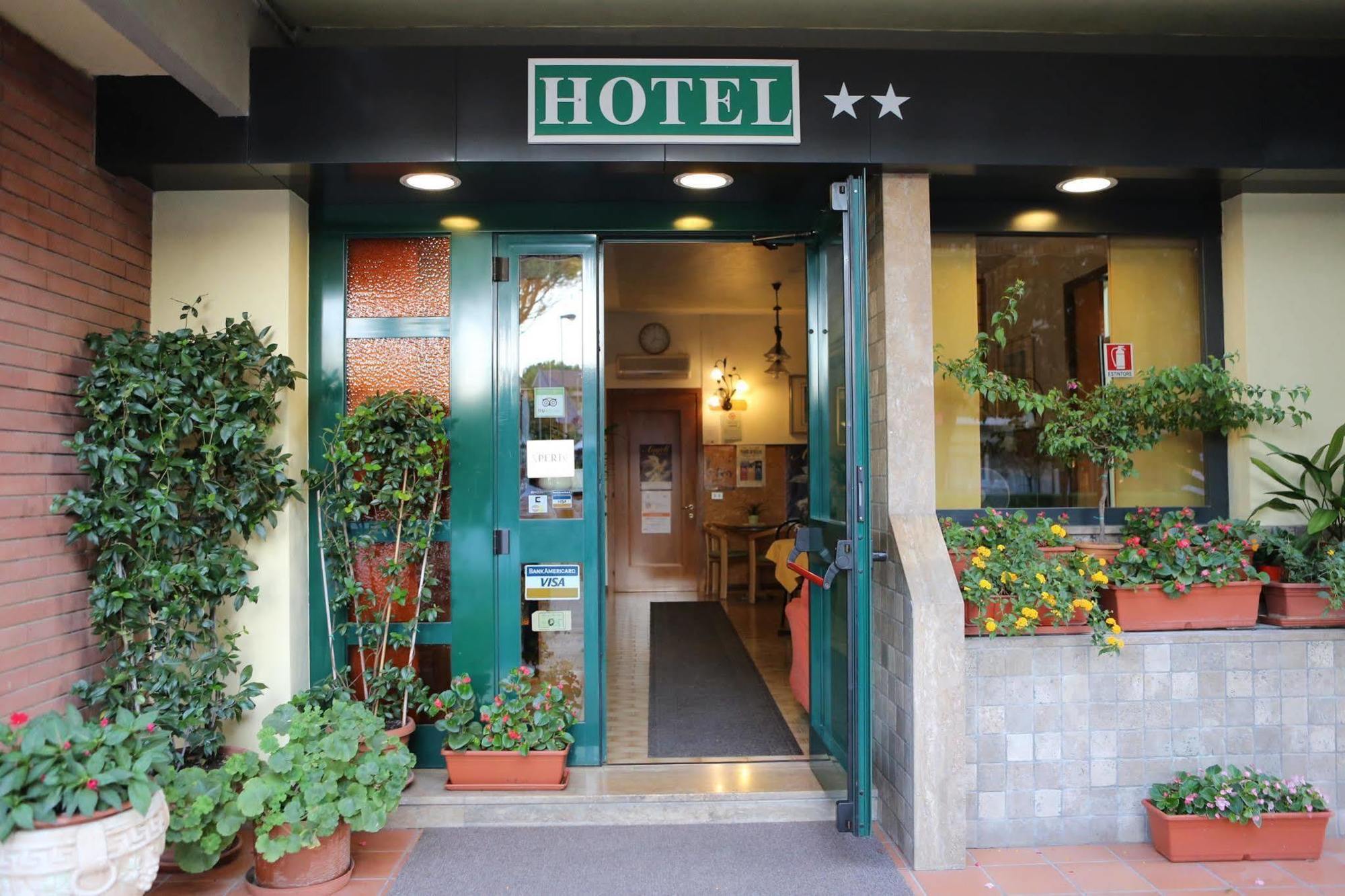 Hotel Vignola Assise Extérieur photo