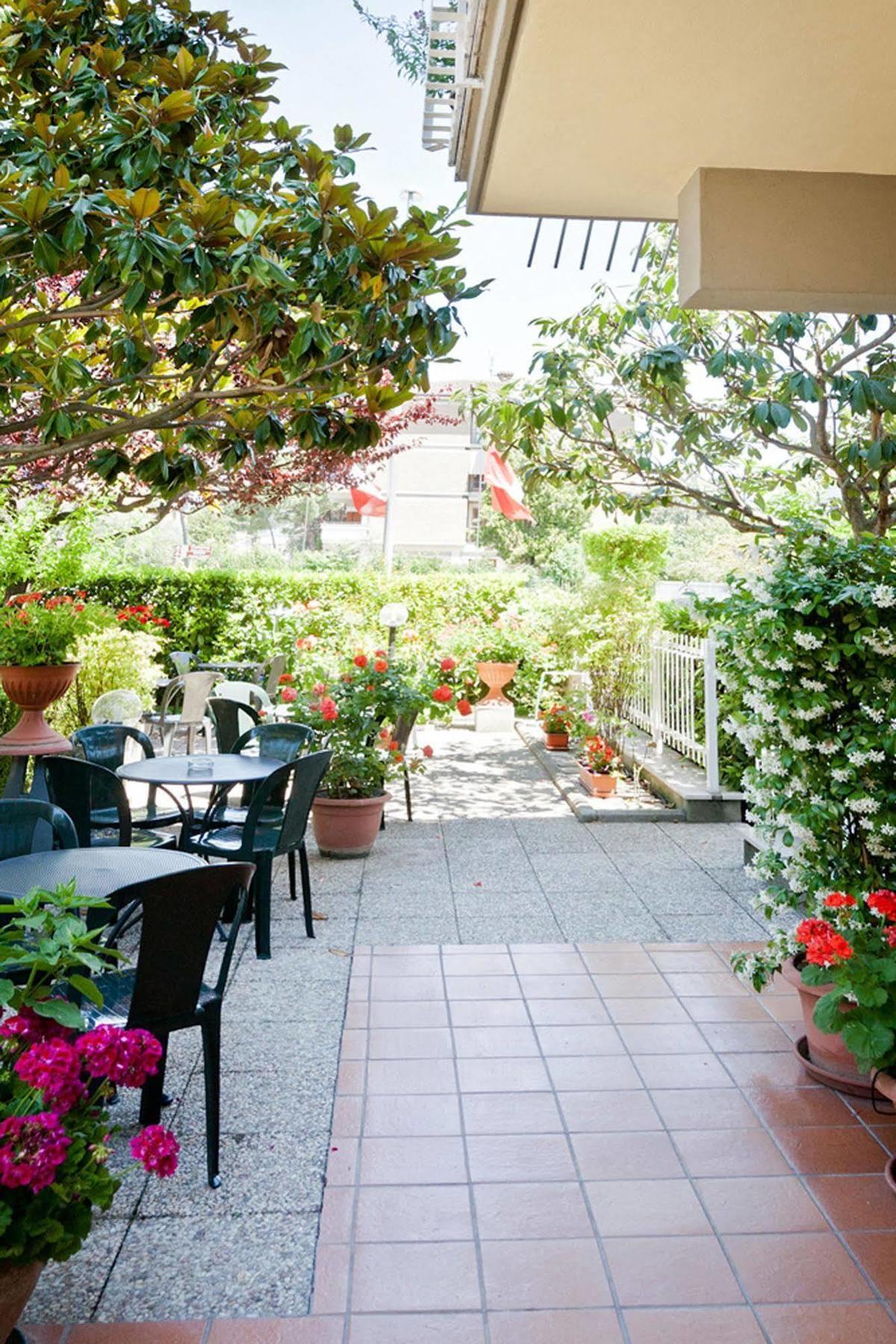 Hotel Vignola Assise Extérieur photo
